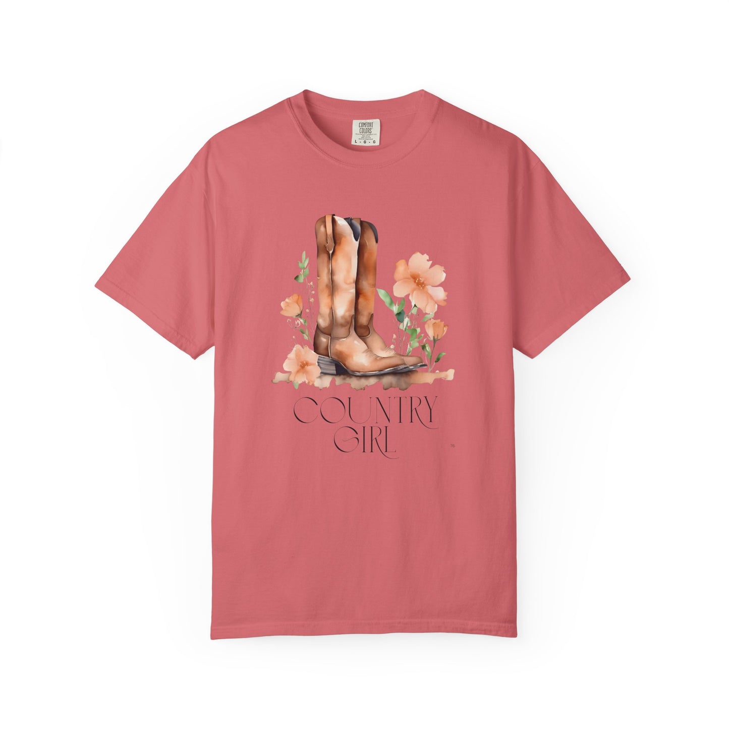 Country Girl Tee – Feminine Country Lover Shirt, Boots & Floral Graphic T-Shirt