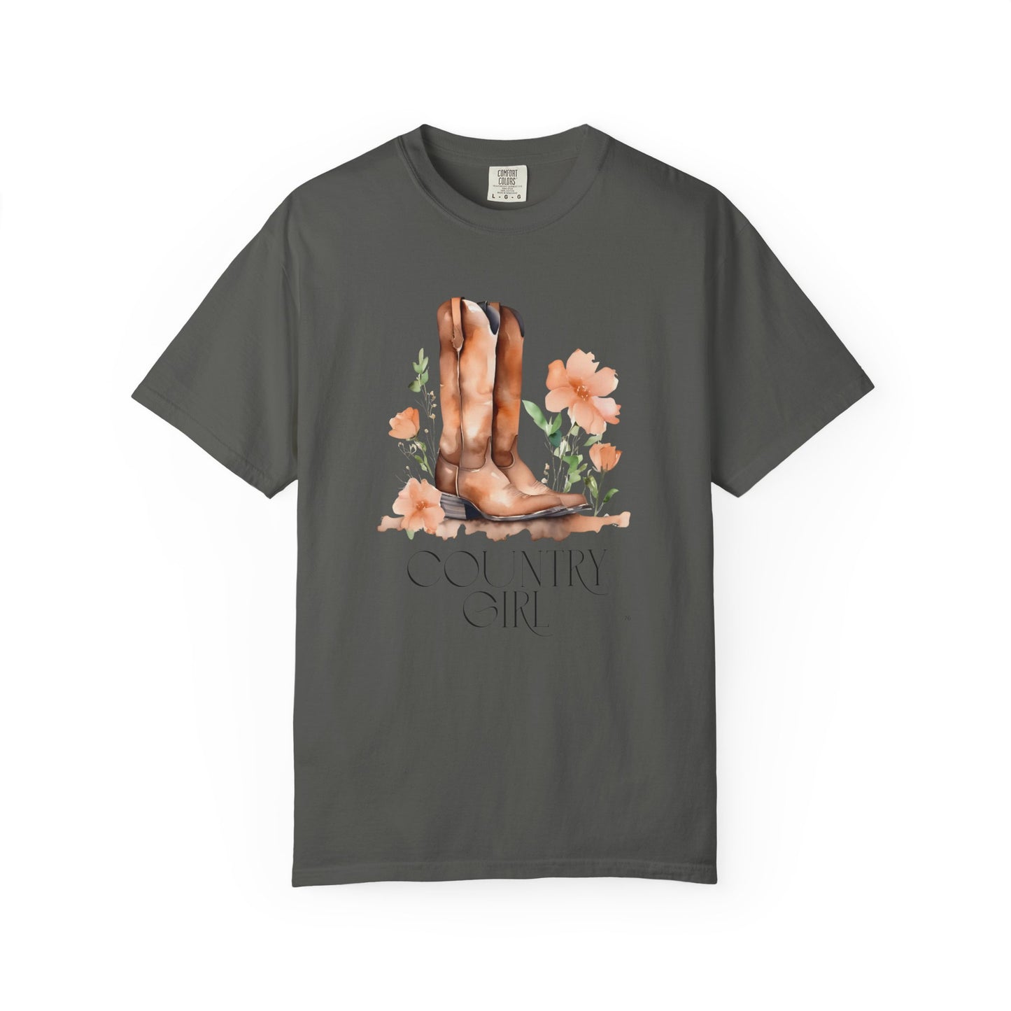Country Girl Tee – Feminine Country Lover Shirt, Boots & Floral Graphic T-Shirt