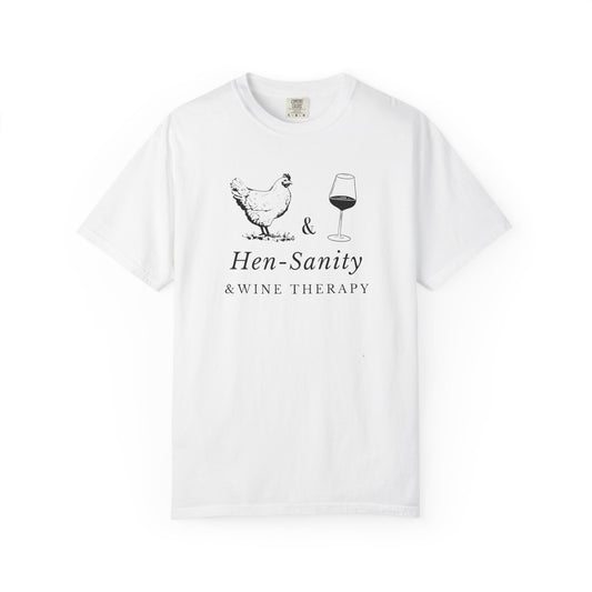 Hen-Sanity & Wine Therapy – Funny Chicken & Wine T-Shirt | Farmhouse Girls’ Night Tee